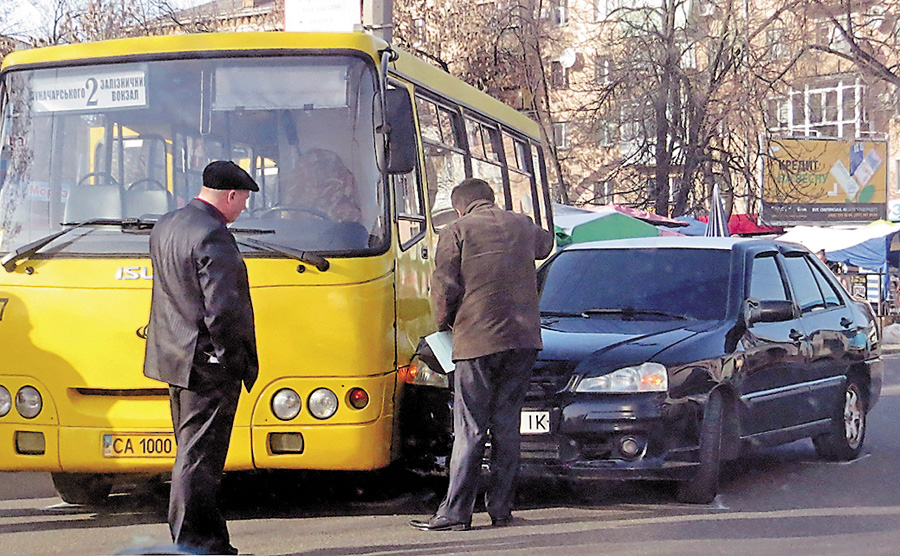 На жаль, подібні ДТП трапляються на вулицях Черкас практично щодня. Фото автора